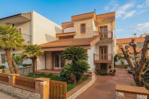 Villa o villino Casamassima [CASAMASSIMA 518VRG]