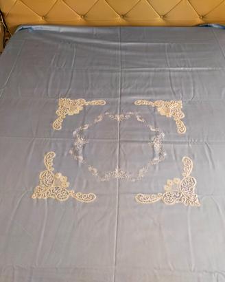 Copriletto matrimoniale in raso di seta e Cantù