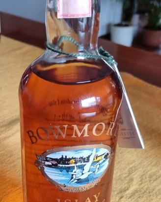 Bottiglia vintage di Bowmore Islay Whisky 12 anni