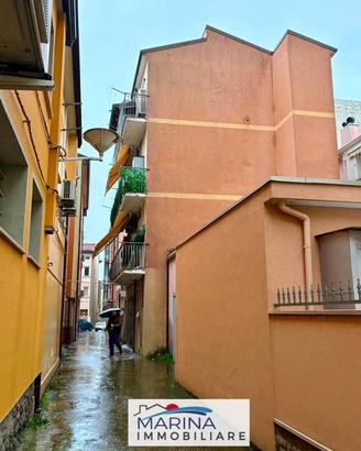 Palazzo / Stabile di 225 m² con 3 locali a Chioggi