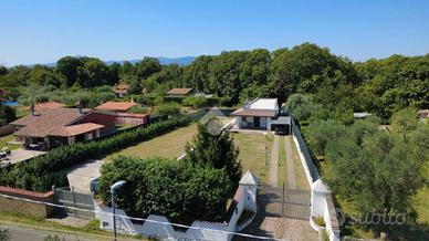 VILLA SINGOLA A CAVE