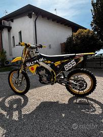 Suzuki 250 4 tempi