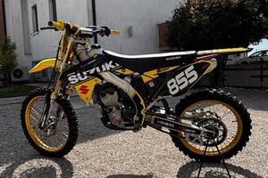 Suzuki 250 4 tempi