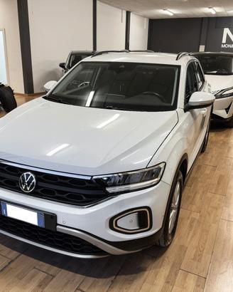 VOLKSWAGEN T-ROC LIFE 2.0 TDI DSG 150 CV 2023