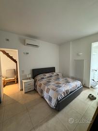 Letto matrimoniale contenitore + materasso
