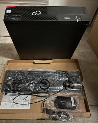 Pc fisso e casse con sub