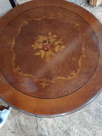 tavolino da soggiorno antico 