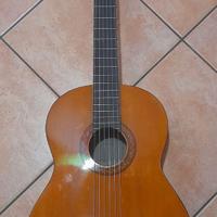 Chitarra classica con accessori