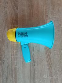 Megafono - Scream and Shout