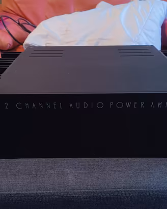 Electrocompaniet  2 Channel Audio Power Amplifier