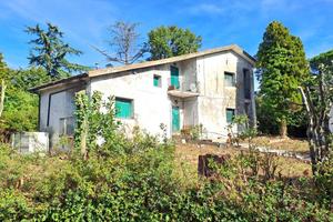 VILLA SINGOLA A RIGNANO FLAMINIO