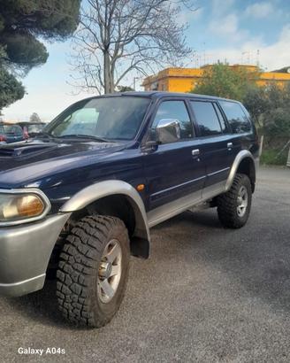 Mitsubishi Pajero sport 