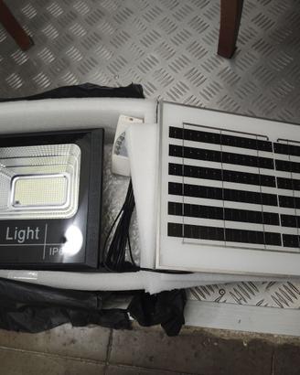 Faro led solare