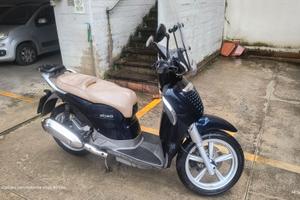 Aprilia Scarabeo 200