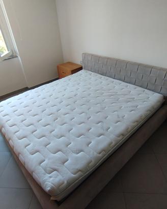 Letto king size contenitore e materasso in Memory 