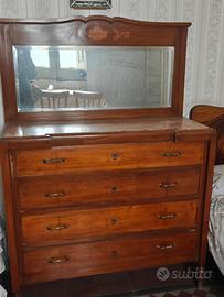 Comò in noce, primi '900, stile liberty