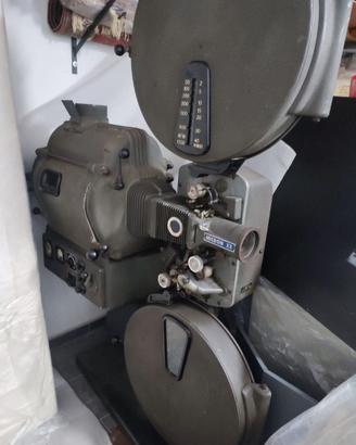 Proiettore Microtecnica Torino Micron XX N.721