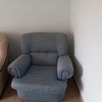 divano 3 posti piu poltrona