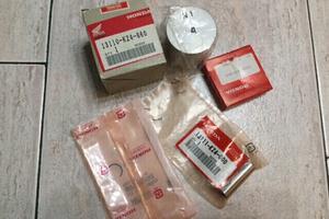 Pistoni originali honda per cr 125 cr 250 cr 500