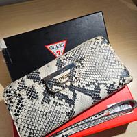 Portafoglio pitonato Guess