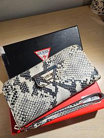 Portafoglio pitonato Guess