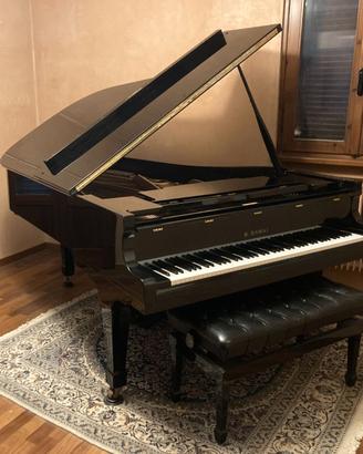 Pianoforte a coda Kawai