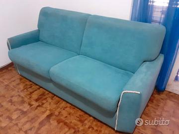 Divano letto matrimoniale azzurro