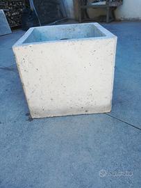 Prolunga  47x47. H. 43.  più coperchio in cemento