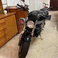 Triumph speed triple 955i