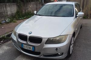BMW E91 318D 2011