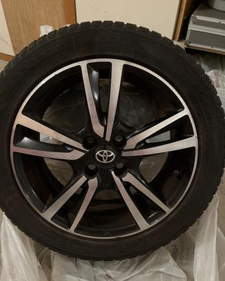 4 Cerchi in lega originali Toyota yaris R16