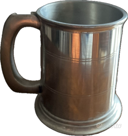 5 boccali. Uno con fondo in vetro