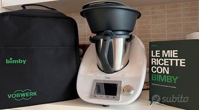 Bimby TM5 + ricettario + doppia borsa x trasporto