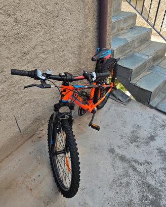 mountain bike da ragazzo della Cube