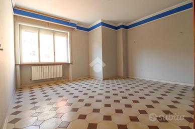 3 LOCALI A SAN BENEDETTO DEL TRONTO