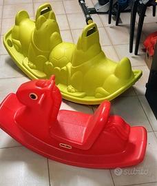 Cavallo a dondolo da giardino