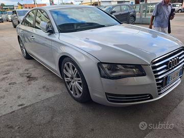 Audi A8 4.2 V8 TDI quattro tiptronic