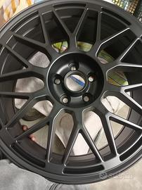 Cerchi 8x19 nuovi mai usati.