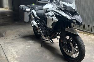 Benelli Trk 502 X