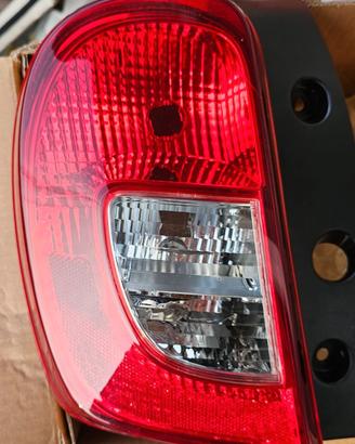 FANALE FARO STOP POSTERIORE SINISTRO NISSAN MICRA