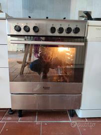 cucina Hotpoint Ariston libera istallazione 