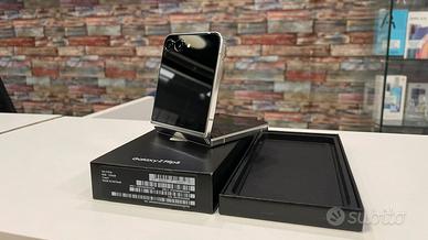 SAMSUNG GALAXY Z FLIP 5 PARI AL NUOVO CON GARANZIA