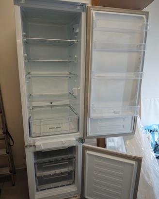 Frigorifero da incasso Hotpoint BCB33AA