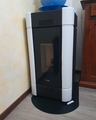 stufa a pelet cadel Sire Plus 10.5kw canalizzata 