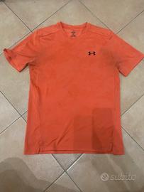 maglietta under armour