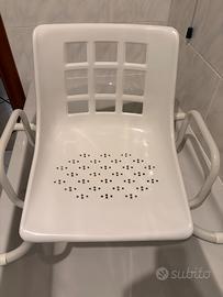 Sedia girevole per vasca