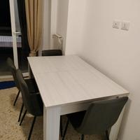 Tavolo grigio zona Tiburtina