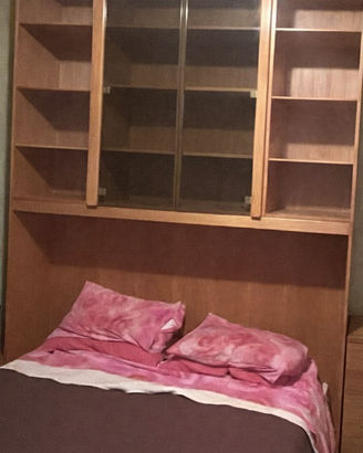 Libreria a ponte in legno