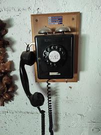 Telefono a muro Vintage
