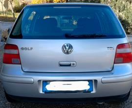 VOLKSWAGEN Golf 4ª serie - 2004